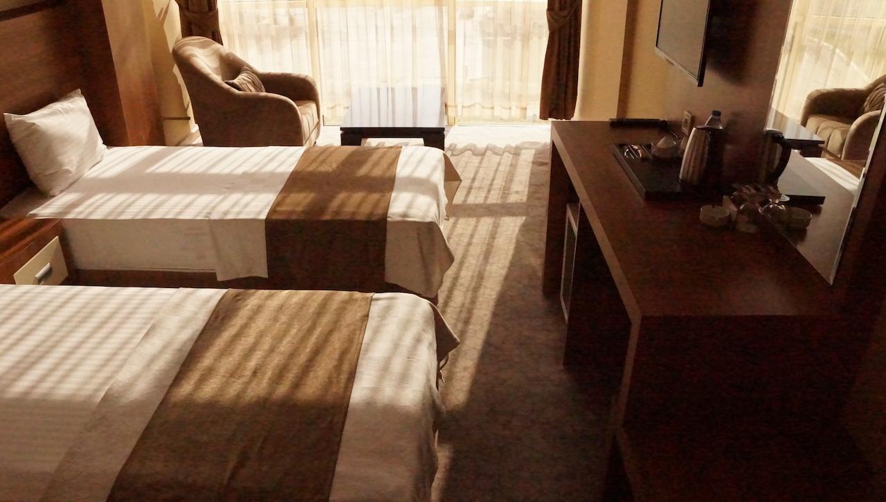 Mesa Hotel Batman Ruang foto