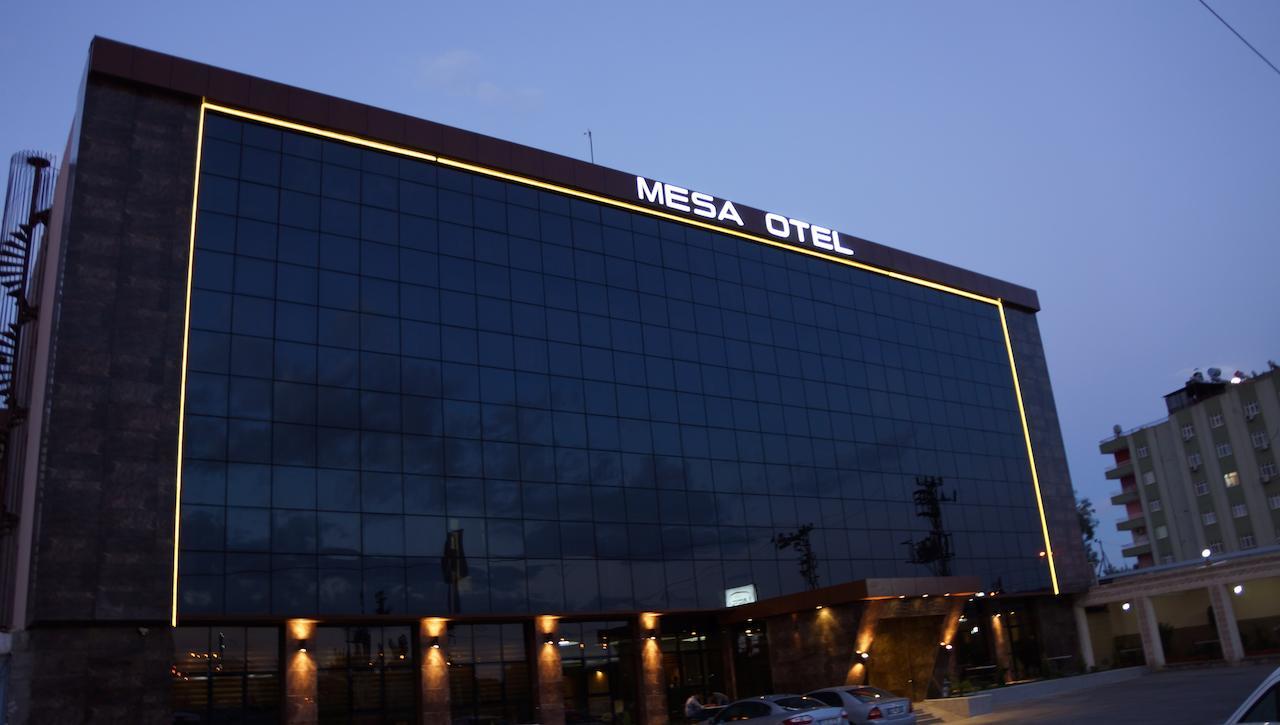 Mesa Hotel Batman Bagian luar foto