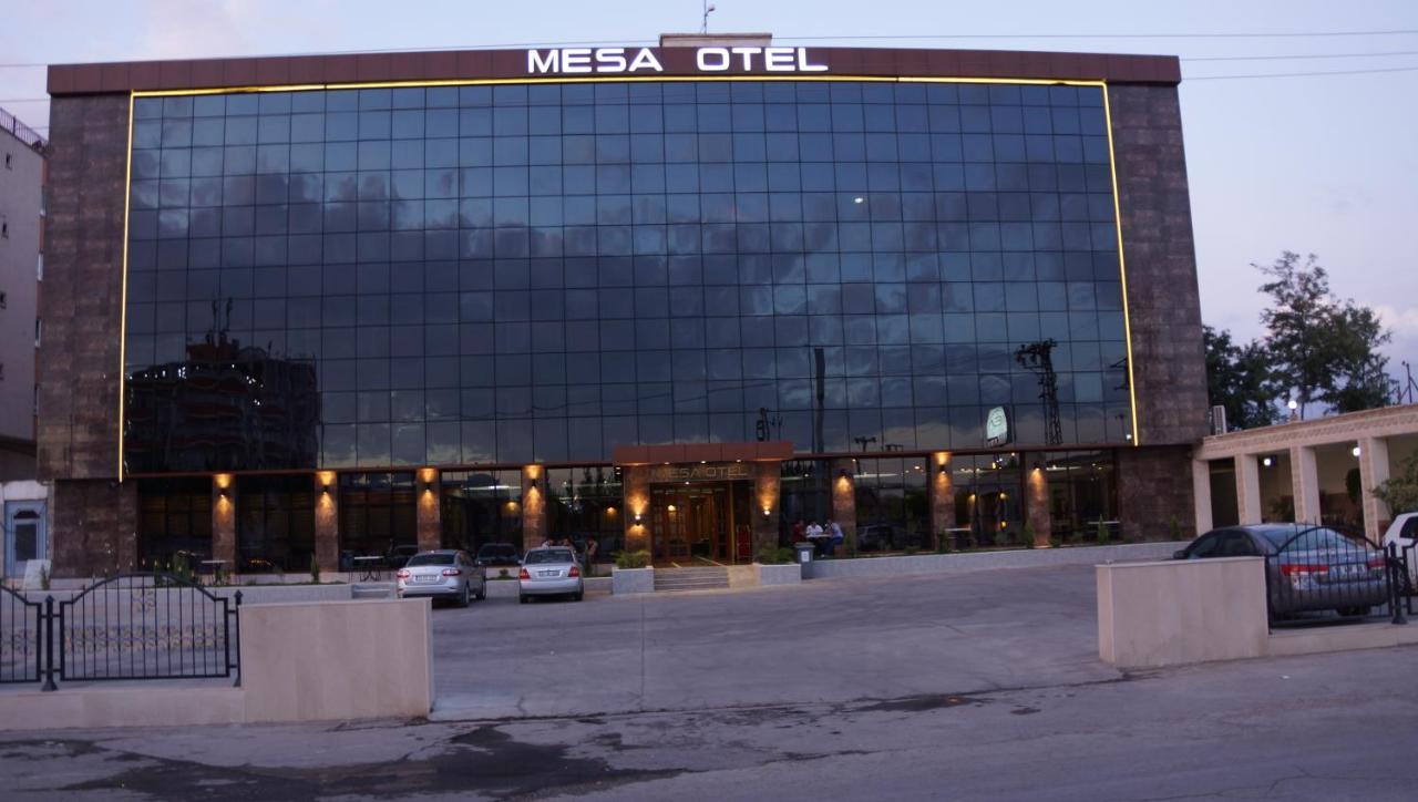 Mesa Hotel Batman Bagian luar foto