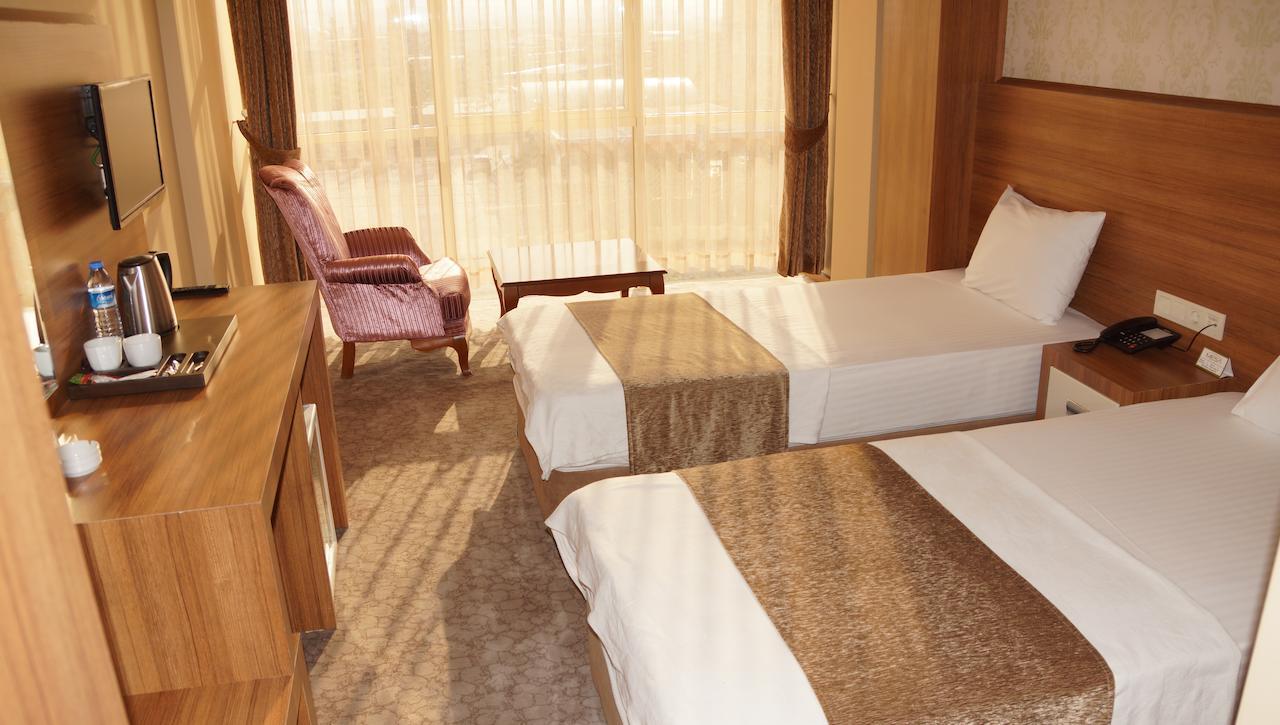 Mesa Hotel Batman Bagian luar foto